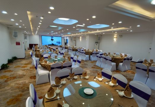 Overseas Chinese Hotel Hotel Overview