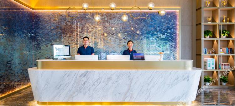蓝图云端酒店(深圳龙城广场地铁站店)图片