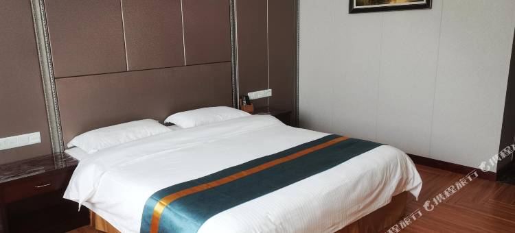 格林联盟(锡林浩特贝子庙大街店)图片