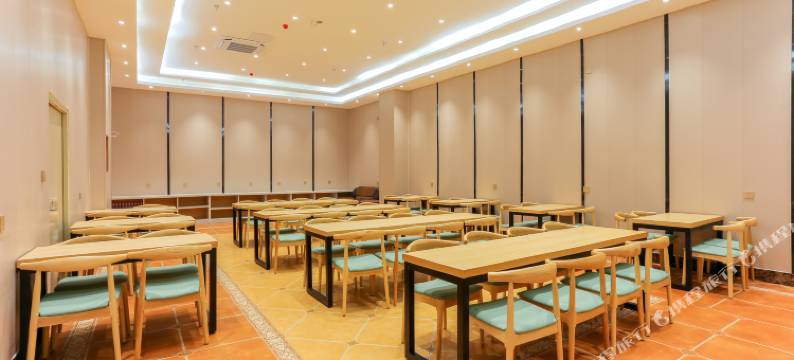 维多莉亚酒店(深圳国际会展中心店)图片