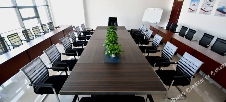 奎屯锦汇国际大酒店(奎屯火车站店)图片