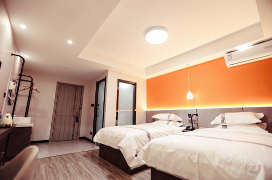 都市118连锁酒店(唐山北站天明物流园店)