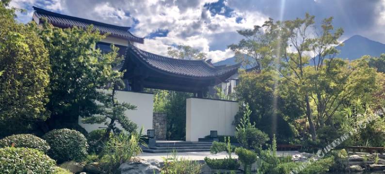 大理市大理左岸右海度假别墅(弘圣路分店)图片
