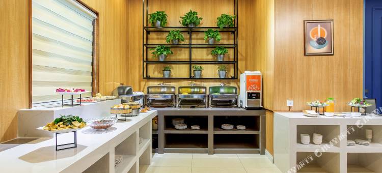 九方财富酒店(乌鲁木齐机场店)图片