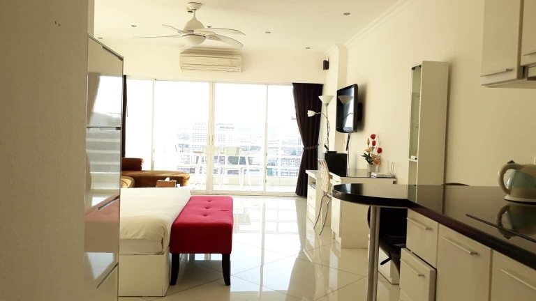 Vtsix Condo Rentals at View Talay 6 Pattaya Over view