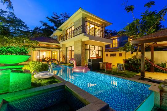 亚龙湾乐墅泳池别墅(太阳湾路店)