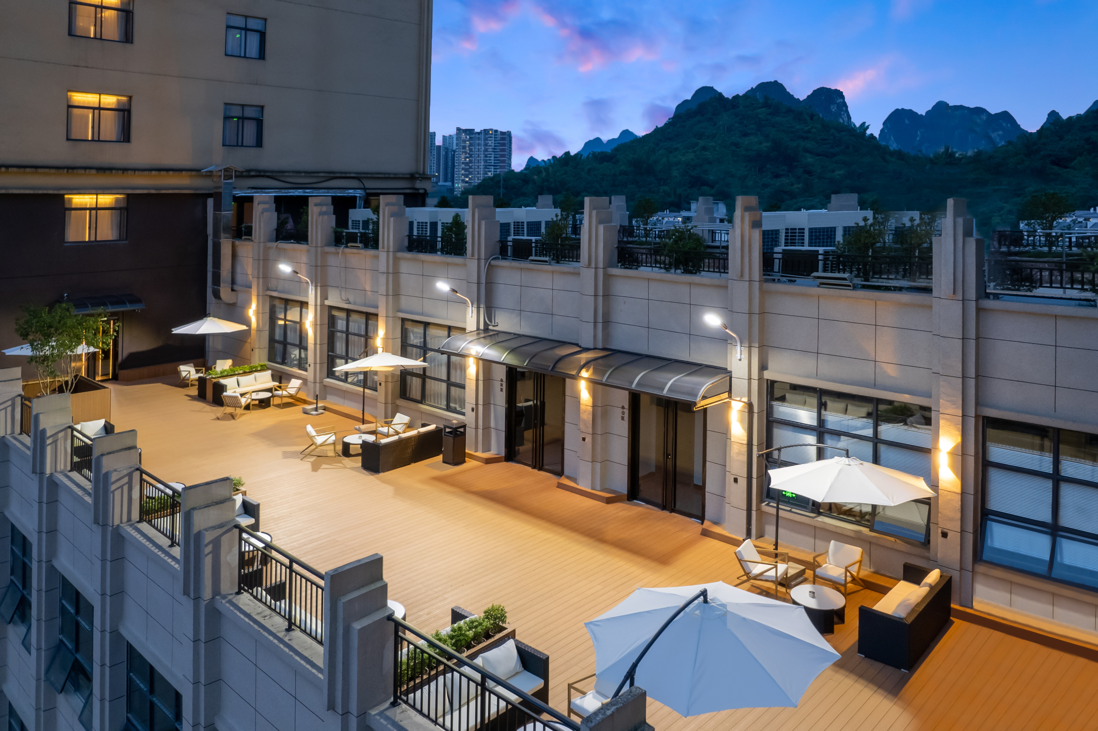 Hechi Yueyue Hotel (Vocational Education Center Branch) Over view