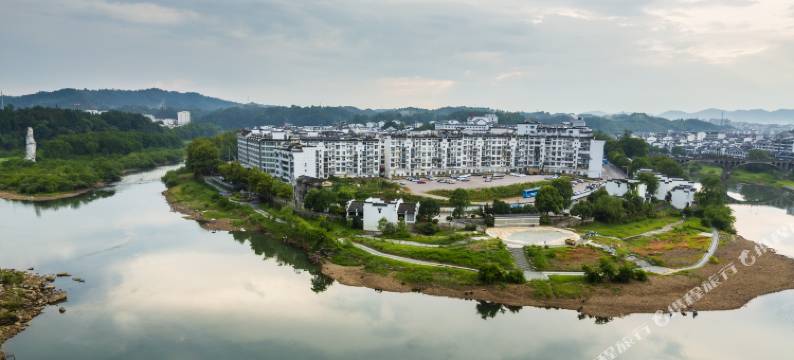 江湾大酒店(婺源高铁站弦高古城店)图片