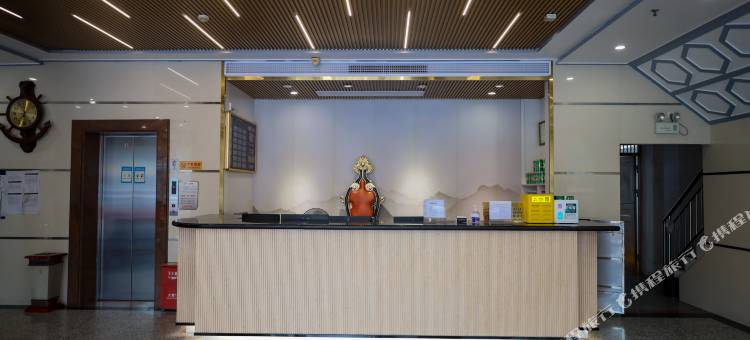 阳春志达旅居宾馆(东湖公园店)图片