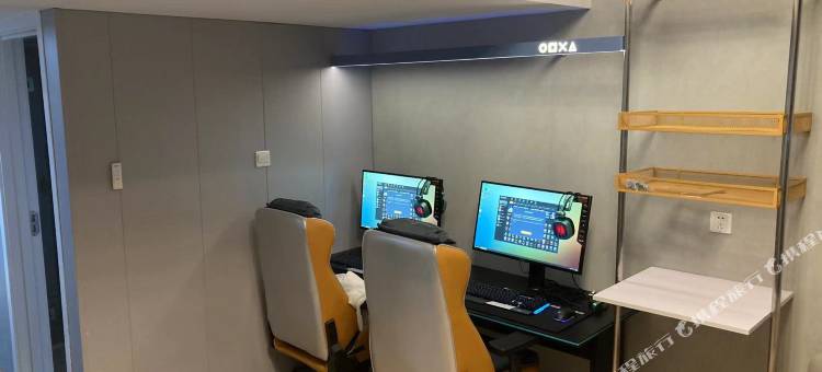 网鱼电竞酒店(武汉光谷科技会展中心店)图片