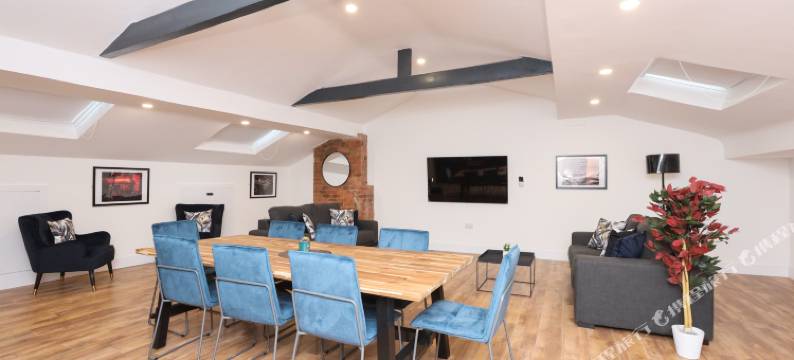 Concert Square Apartments by Happy Days图片