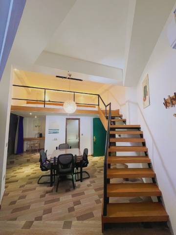 松桃归巢主题酒店