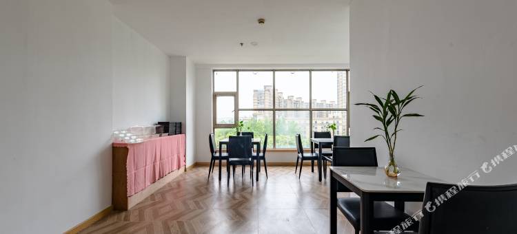 花筑·美林酒店(常州奥体中心环球恐龙城店)图片