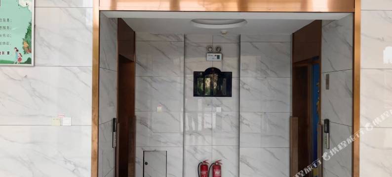 沐海·Homestay海景度假公寓(营口山海广场魔法温泉店)图片