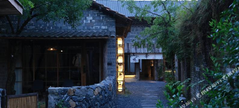 江小鸭·茶巷民宿(东江湖景区店)图片