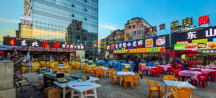 青年精品公寓(东莞黄江嘉荣购物广场店)图片