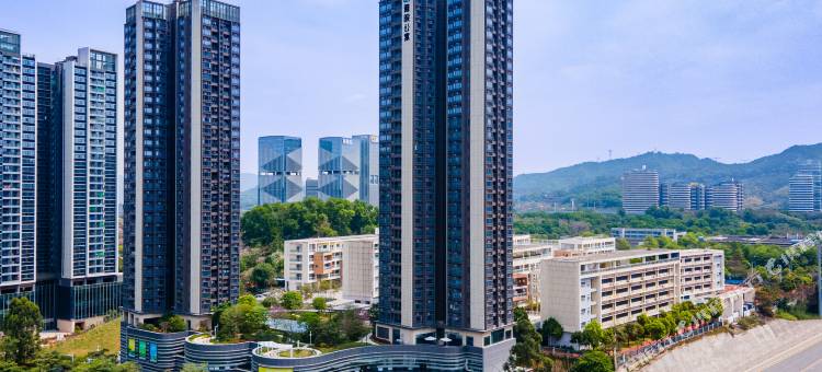 深圳雅院公寓(凤凰城地铁站店)图片