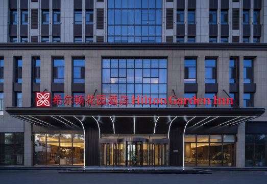 中卫沙坡头希尔顿花园酒店外景图