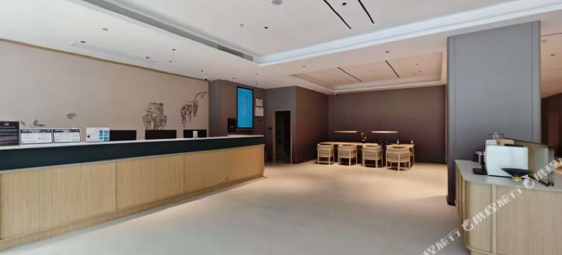 季风度假酒店(陵水高铁站海韵广场店)图片