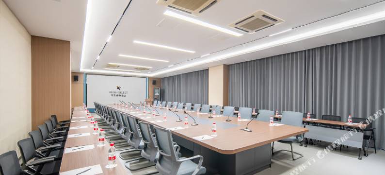 马鞍山东站丽呈睿轩酒店图片