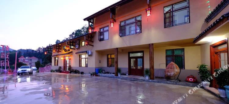 韶山毛泽湘红运阁客栈(故居景区店)图片