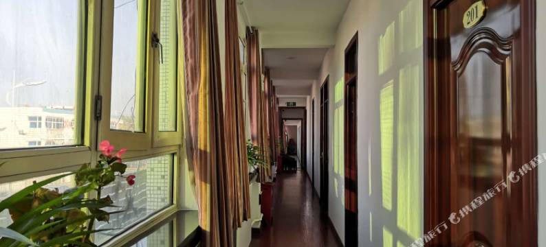 克拉玛依路安宾馆图片