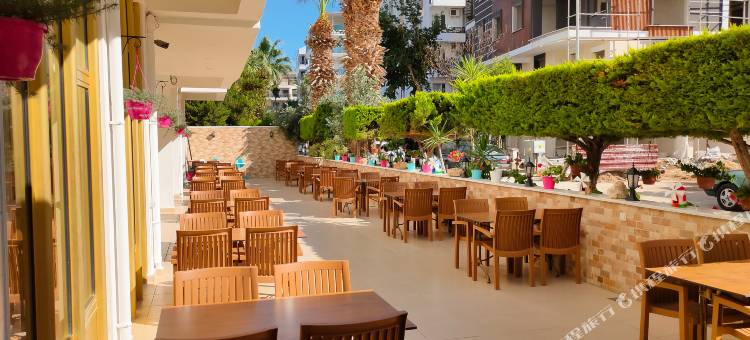 阿尔蒂内尔圣阿勒腾库姆酒店(Altinersan Hotel)图片