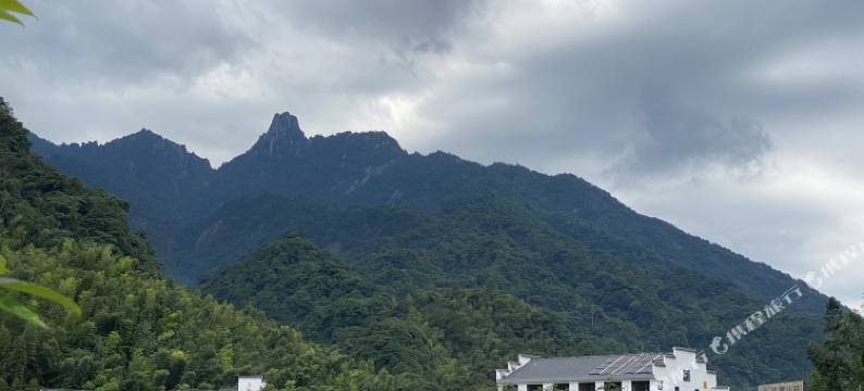 三清山徽隐民宿(金沙索道店)图片