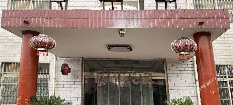 盈源宾馆(平行南路青啤大道店)图片