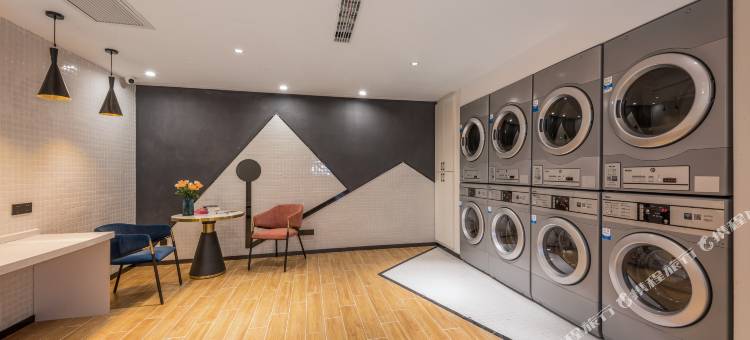 连云港高铁站亚朵酒店图片