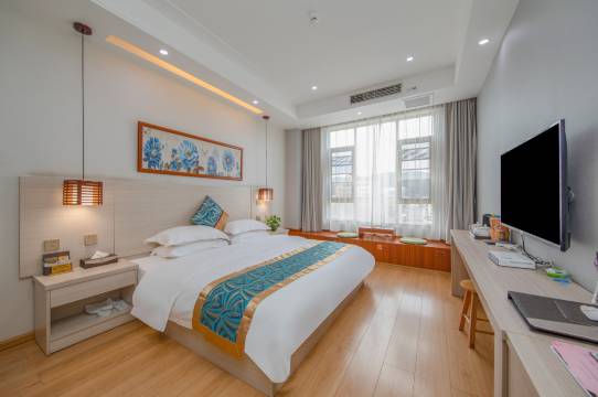 禄丰天盈酒店(禄丰南站店)