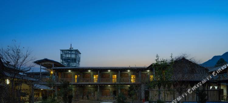 花筑·避世枫谷民宿(沁心园店)图片