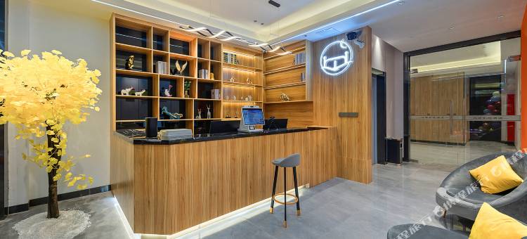 沐泽影院酒店(绍兴袍江农业商贸学院星潮广场店)图片