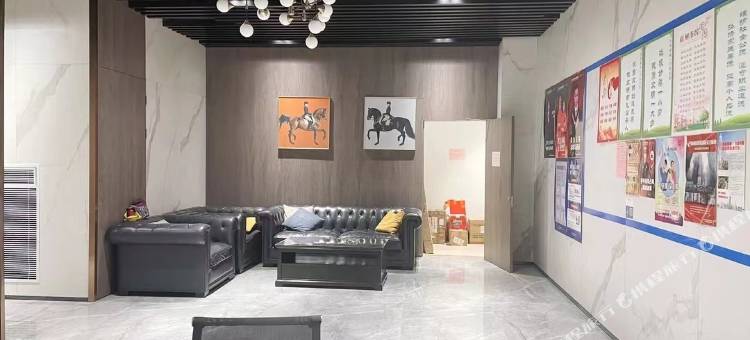 杭州非凡电竞公寓(钱王财富中心店)图片