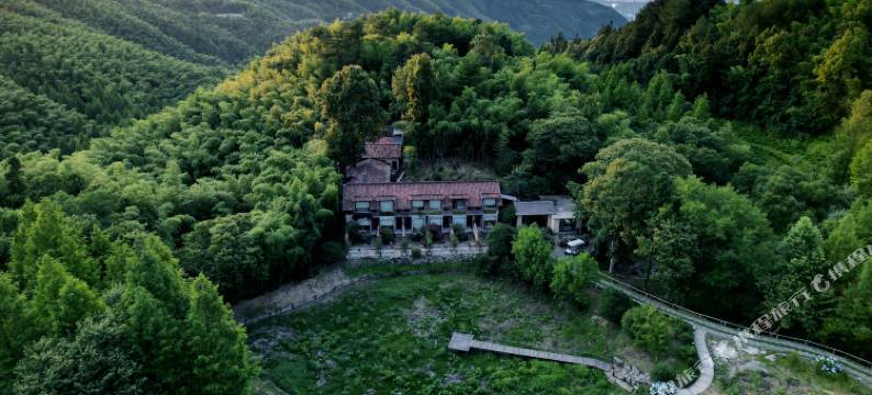 东篱下悠然山居民宿(九华山上店)图片