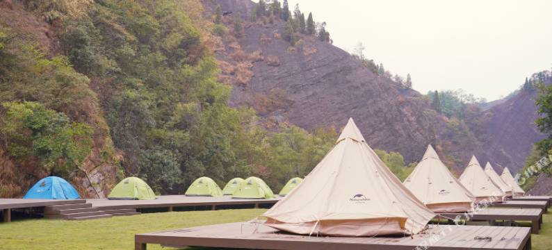 桂林丹霞·八角寨景区露营地图片