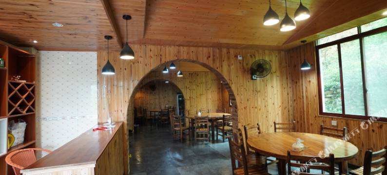 从江加榜梯田万隆庄客栈图片