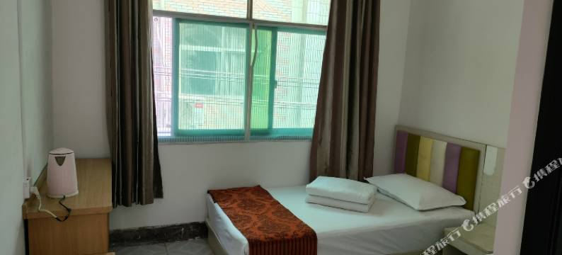 鸿运宾馆(西安郝家村店)图片