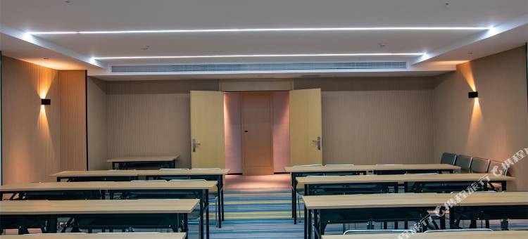 城市便捷酒店(龙山高铁站店)图片