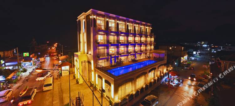 万荣乌多姆辛酒店(Thipphakone Vang Vieng Hotel)图片