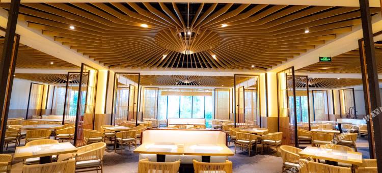 派立方青年酒店(西昌听涛小镇邛海泸山景区店)图片