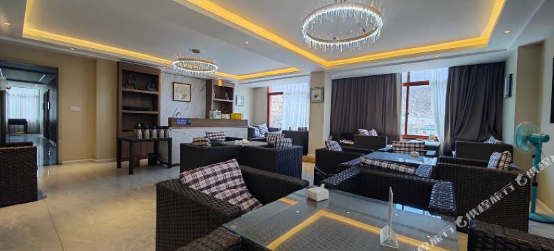 巴塘雲鼎酒店图片