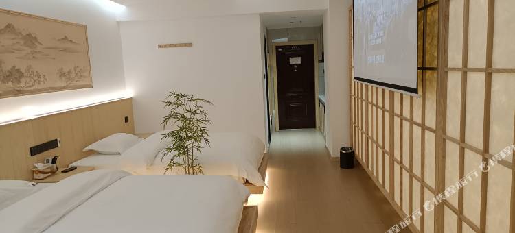 天门醒山居智能民宿(天门山索道店)图片