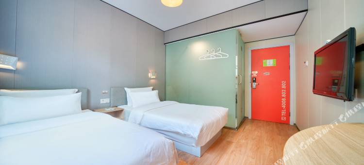 布丁严选酒店(杭州西湖苏堤雷峰塔店)图片