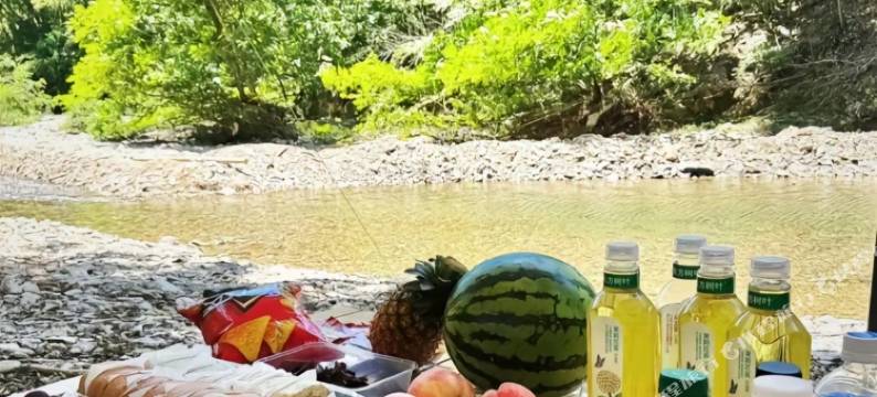 本溪小墙缝度假民宿(关门山店)图片