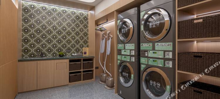 宜必思尚品酒店(盐城万达广场店)图片