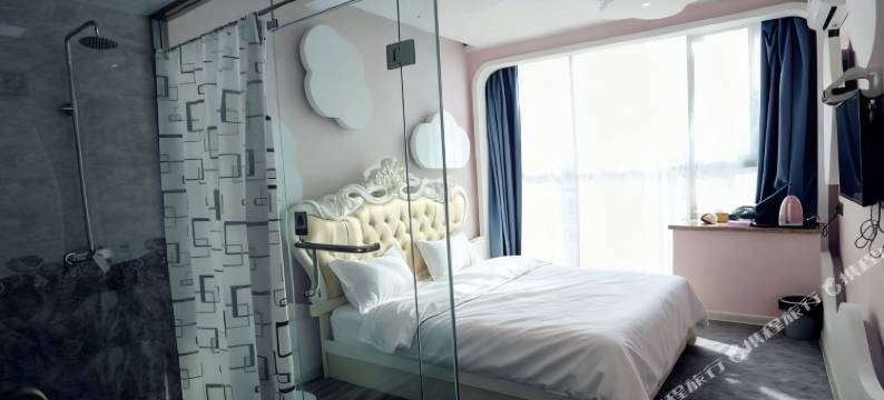 爱情海主题酒店(晋中山西大学城店)图片