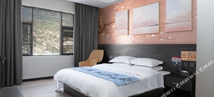 色达梦澜居酒店图片