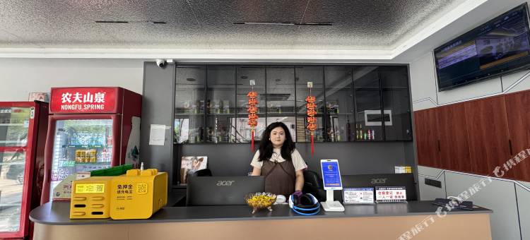 岛屿电竞酒店图片