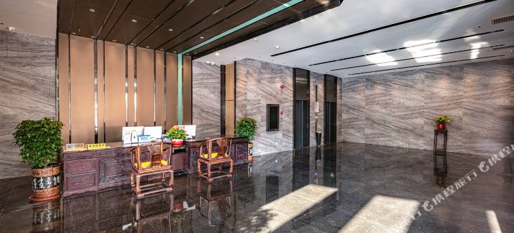 丽呈睿轩酒店(深圳宝安商业区上川地铁站店)图片